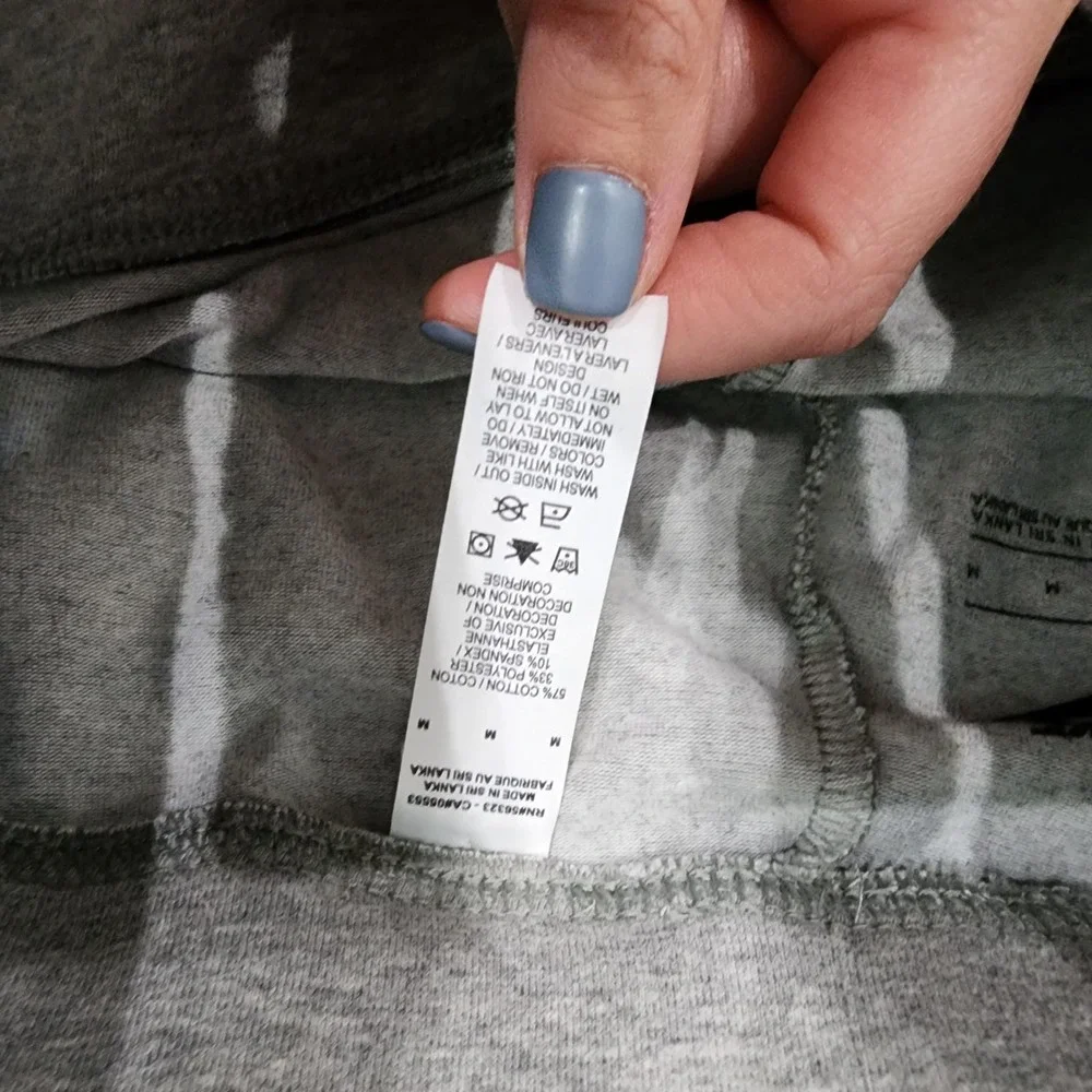 Nike Grey women's size medium biker shorts - Picture 2 of 7